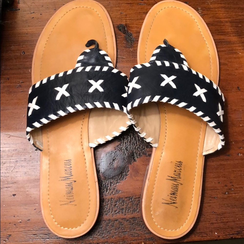 Neiman Marcus size 10 women’s sandals